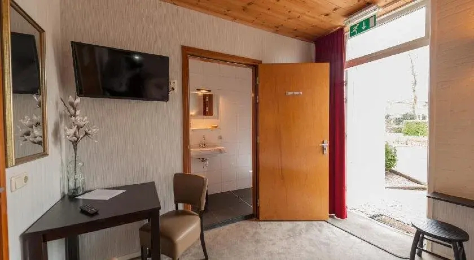 Hotel & Grandcafe LiBo