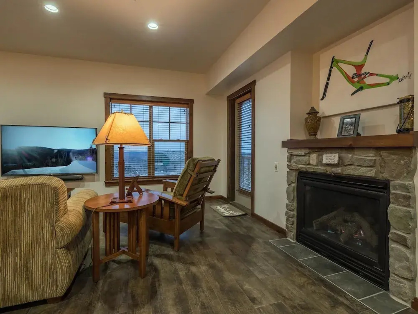 3 Br: Soaring Eagle 201