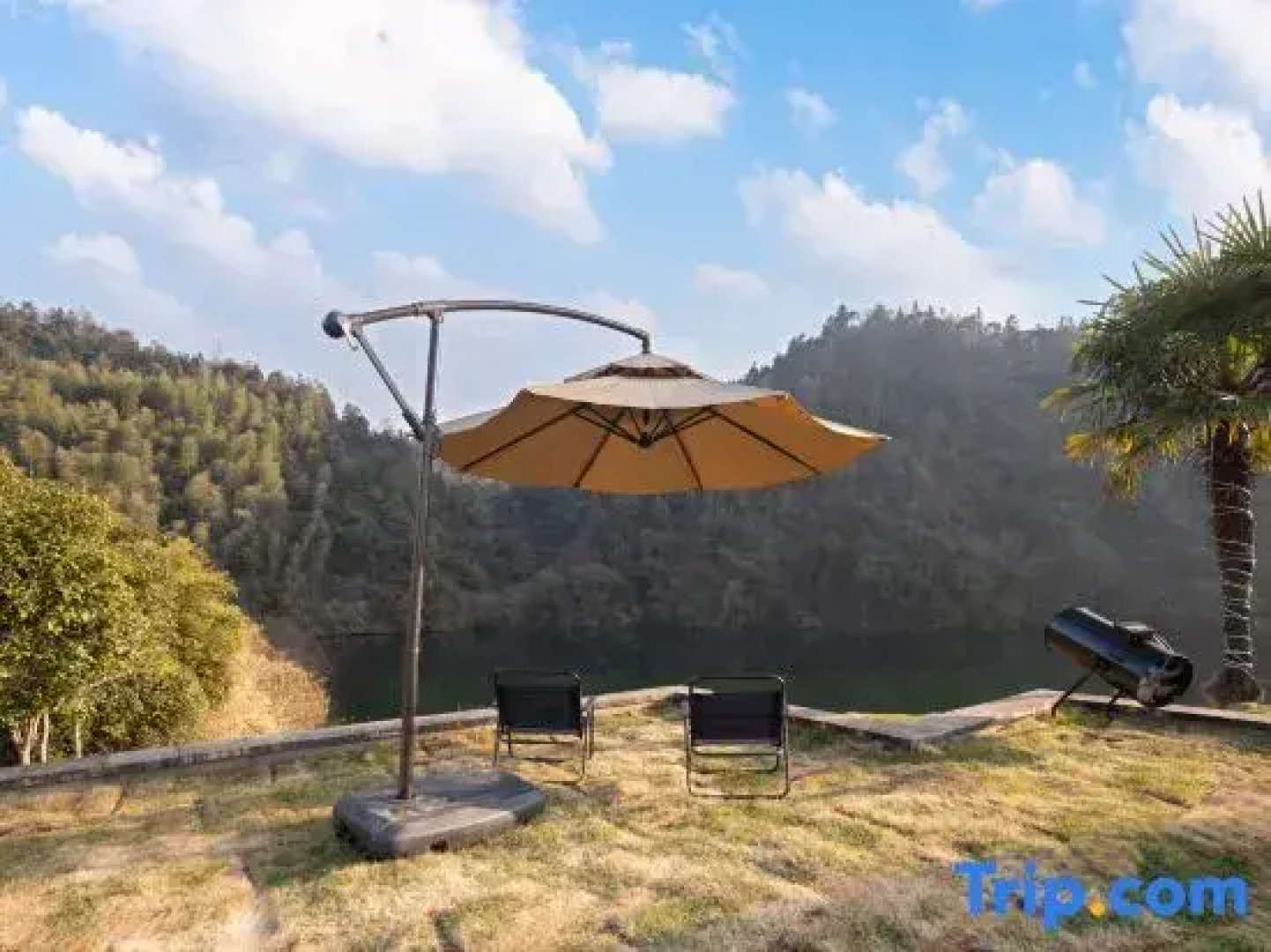 Wuyuan Wuli Shanshui Hot Spring Resort Hotel