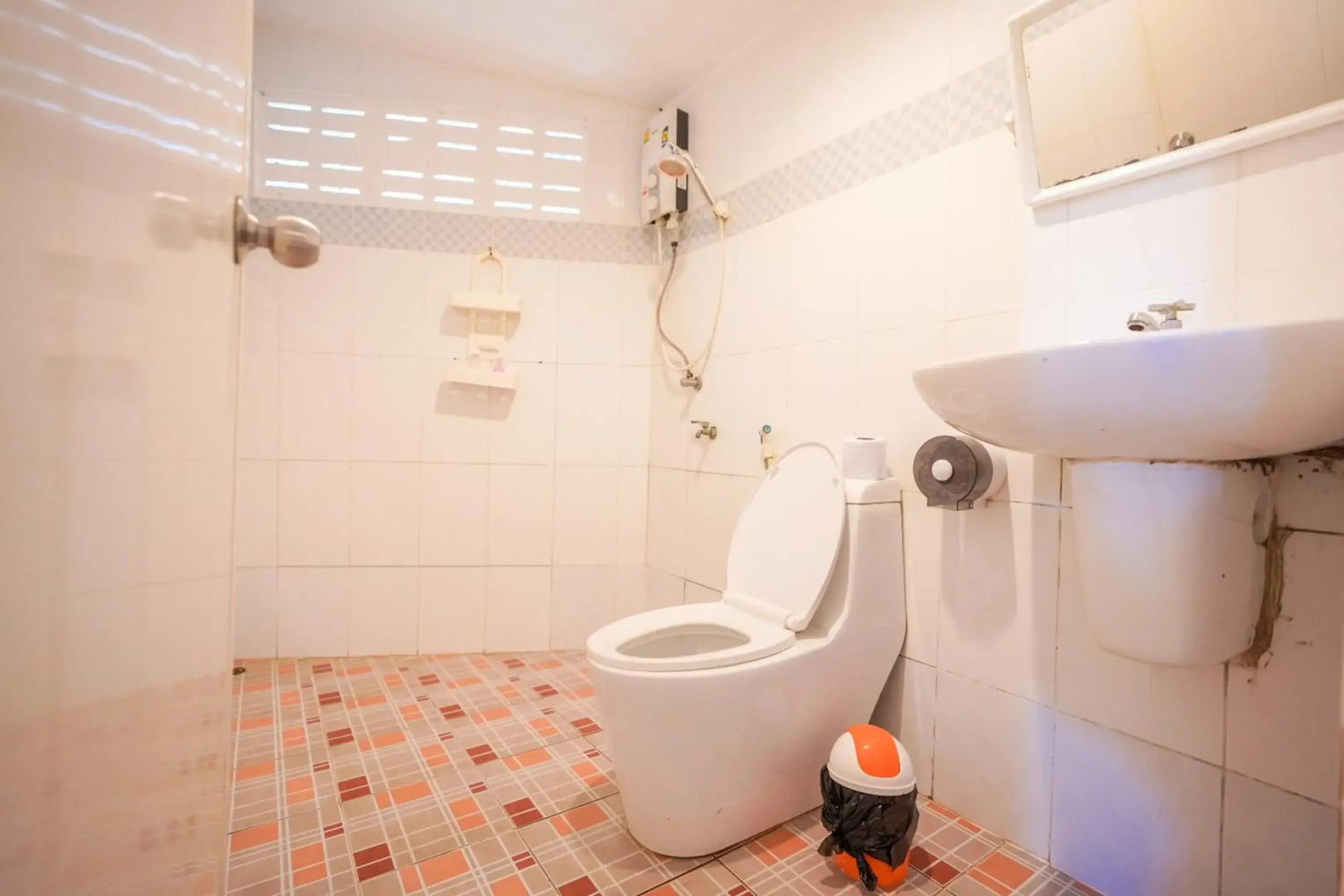 Phi Phi Cozy Seafront Resort