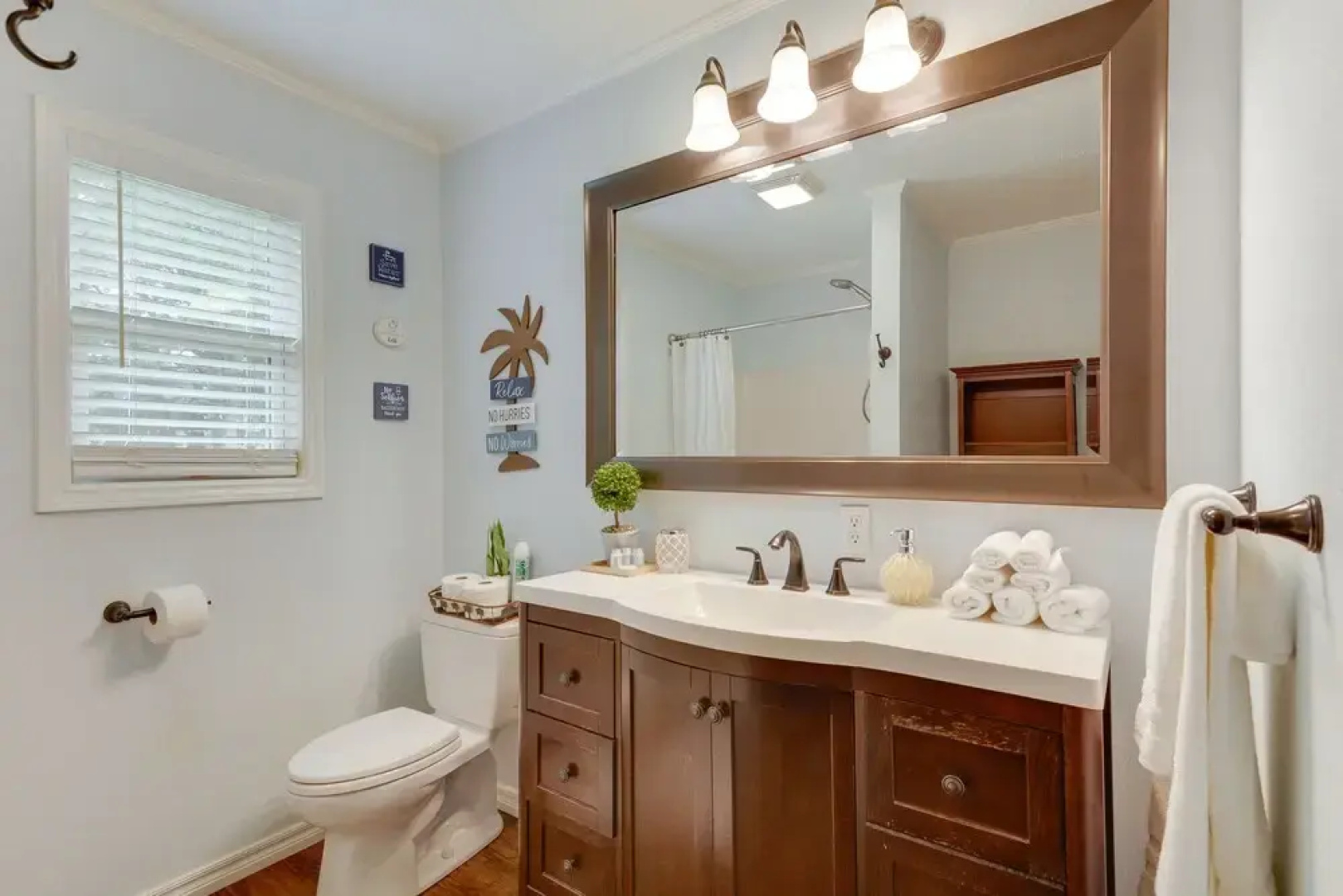 Rogers Vacation Rental ~ 7 Mi to Downtown