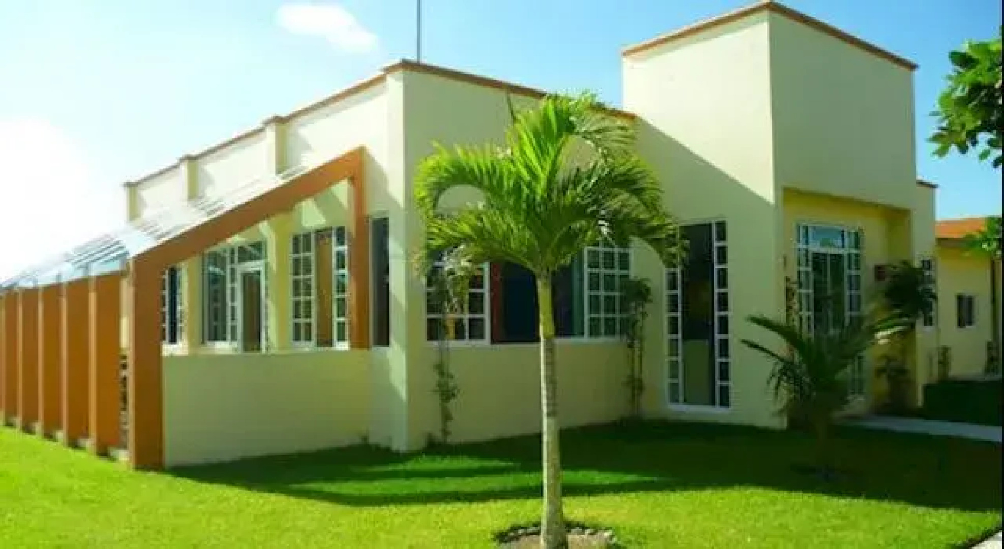 Hotel La Roca Natural