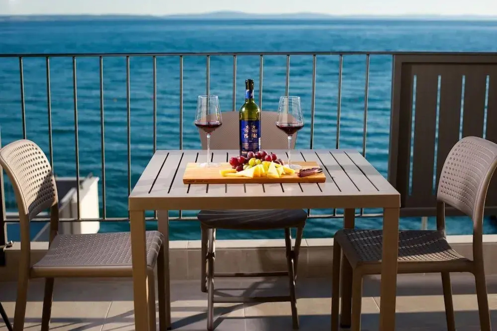 Seaside Luxury Suites