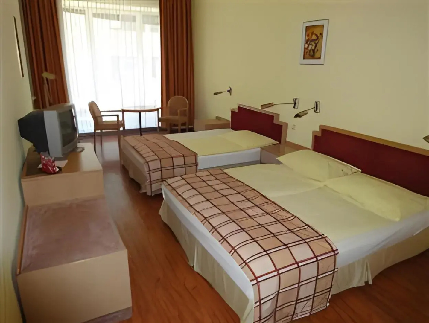 Continental Hotel-Pension