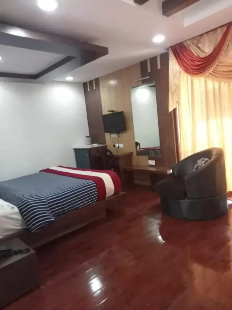 Hotel Kurunji Meridian