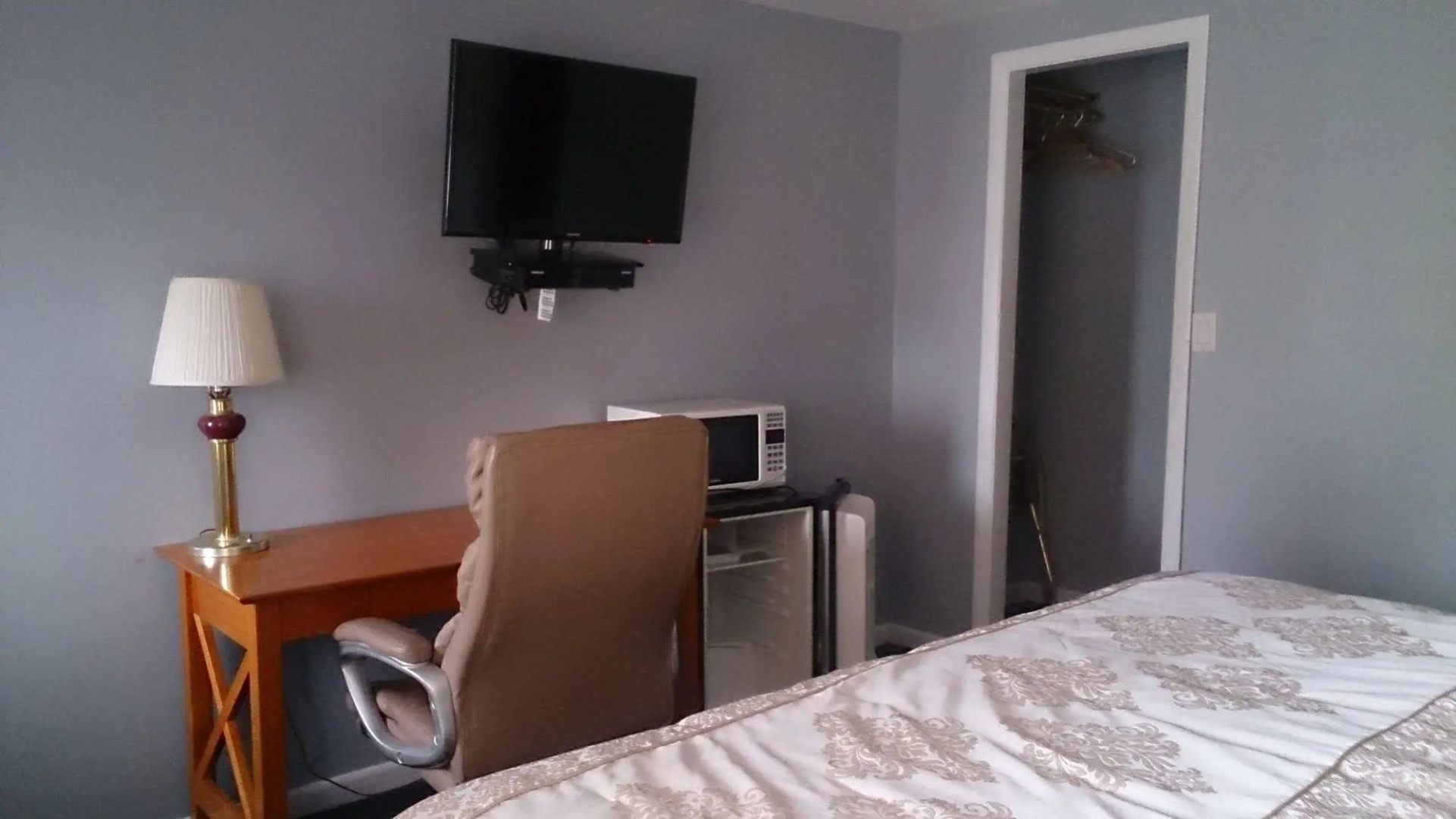 Hitching Post Country Motel