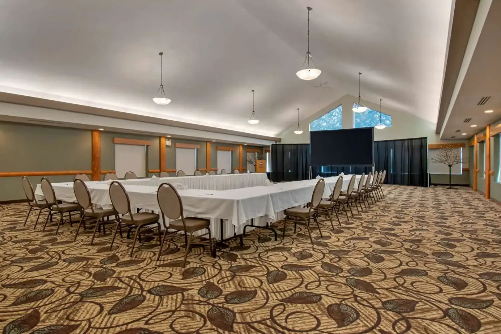 Best Western Plus Valemount Inn & Suites