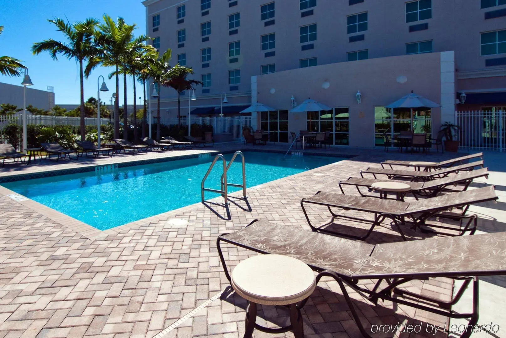 Holiday Inn Express & Suites Kendall by IHG