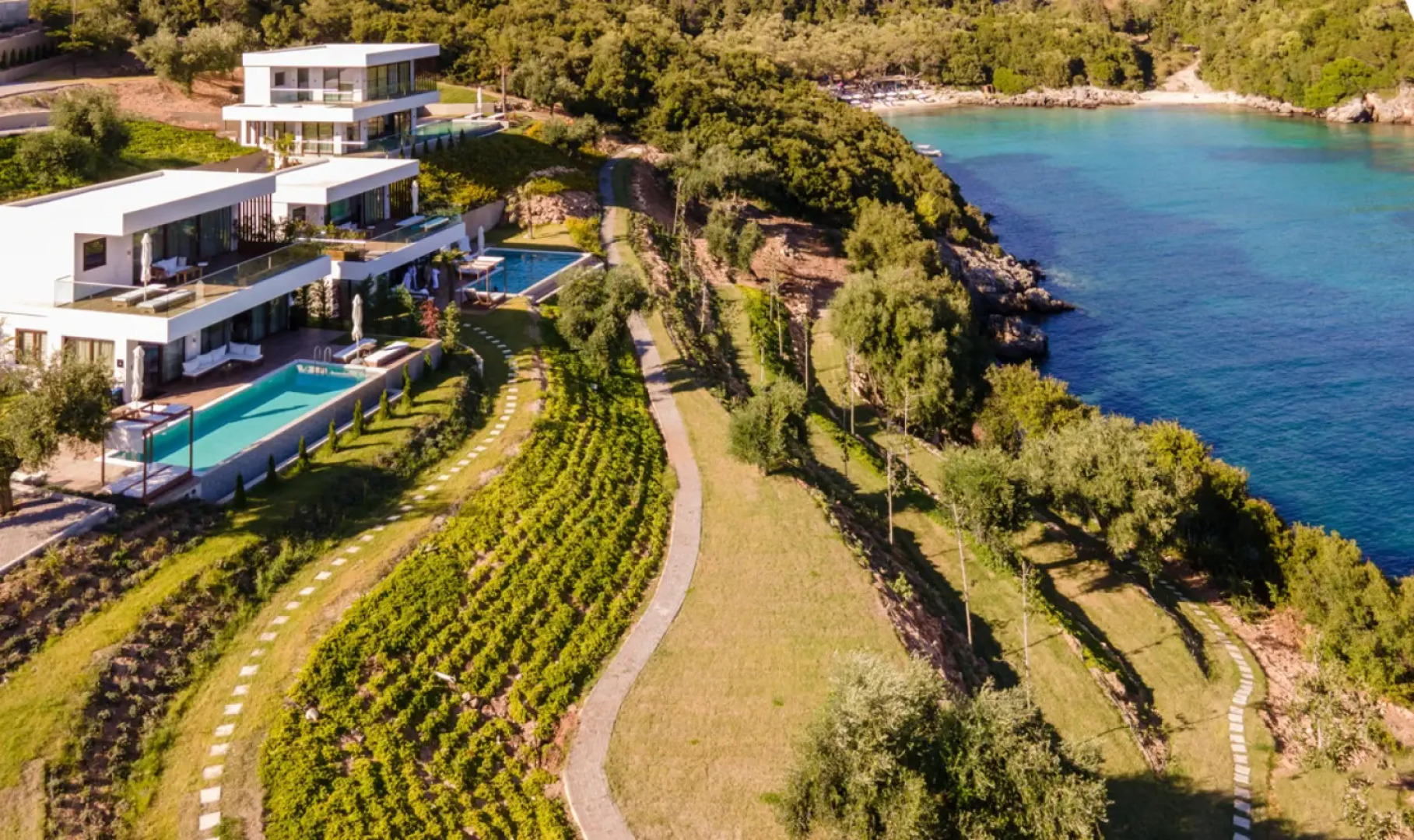 Zavia Pente in Syvota