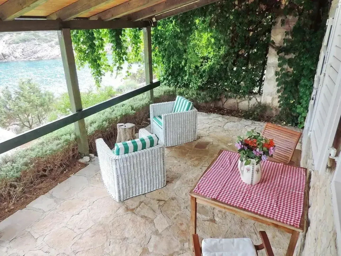 Bay House Rosohotnica