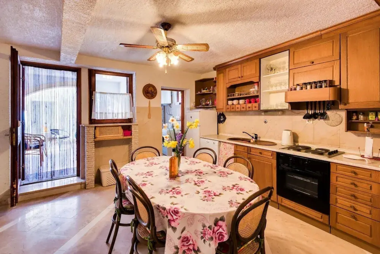 Land - 100m From the sea - A2