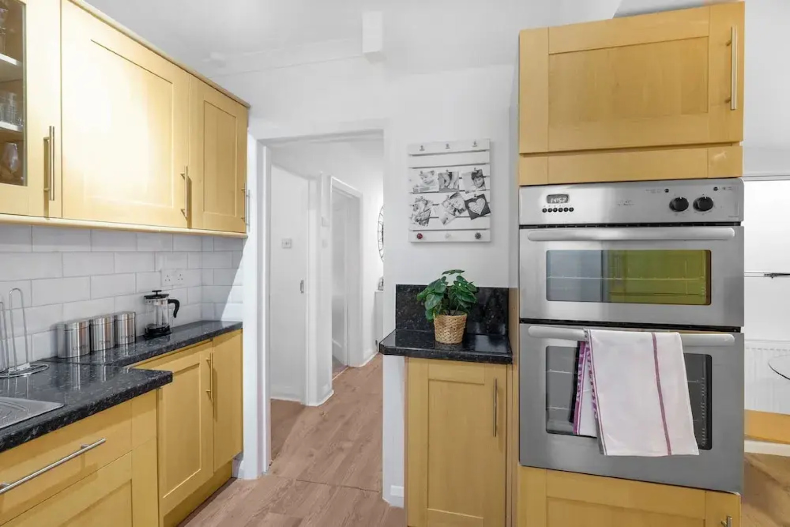 Bright 4 bed 2 bath house near Pinewood