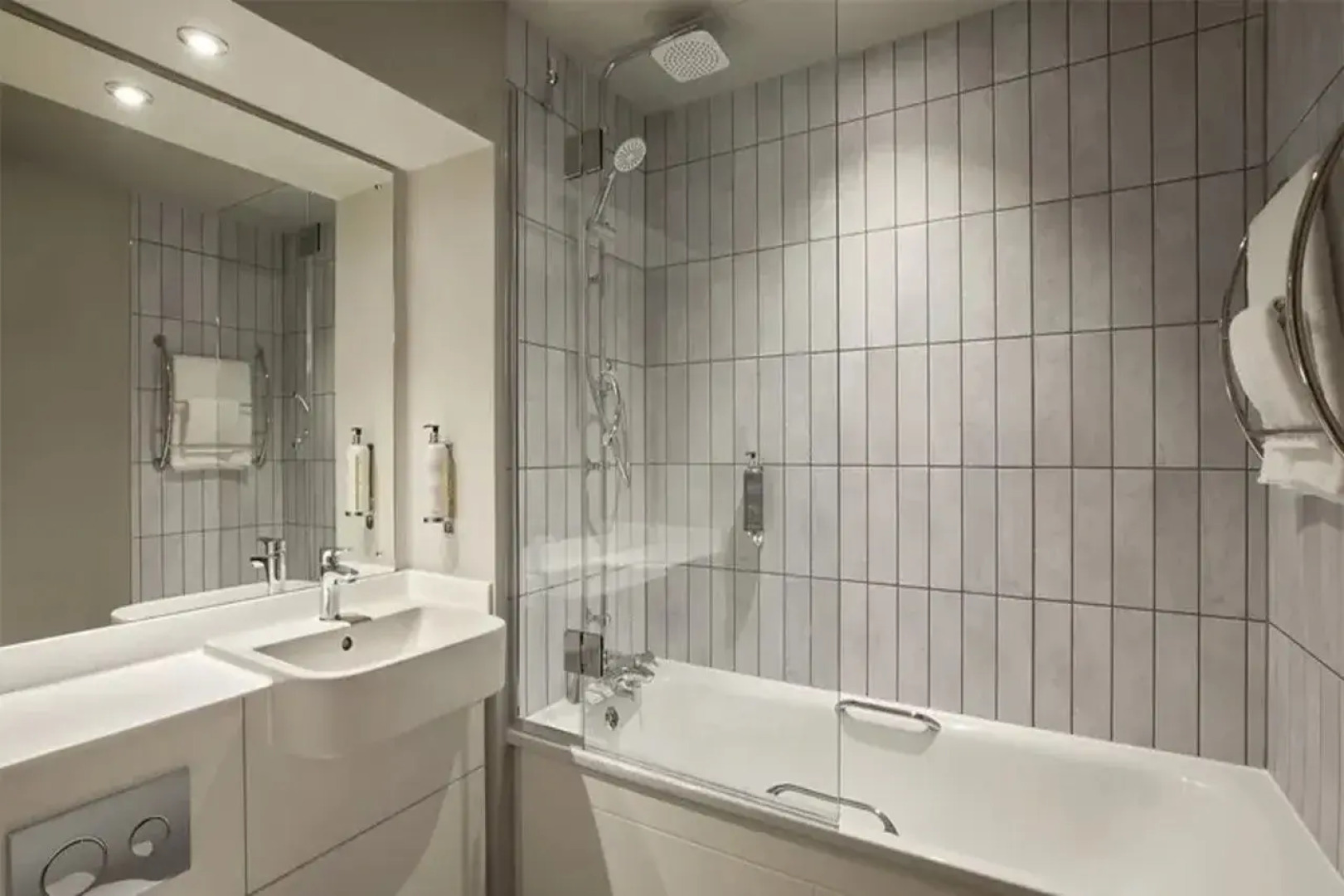 Premier Inn Belfast City Cathedral Quarter