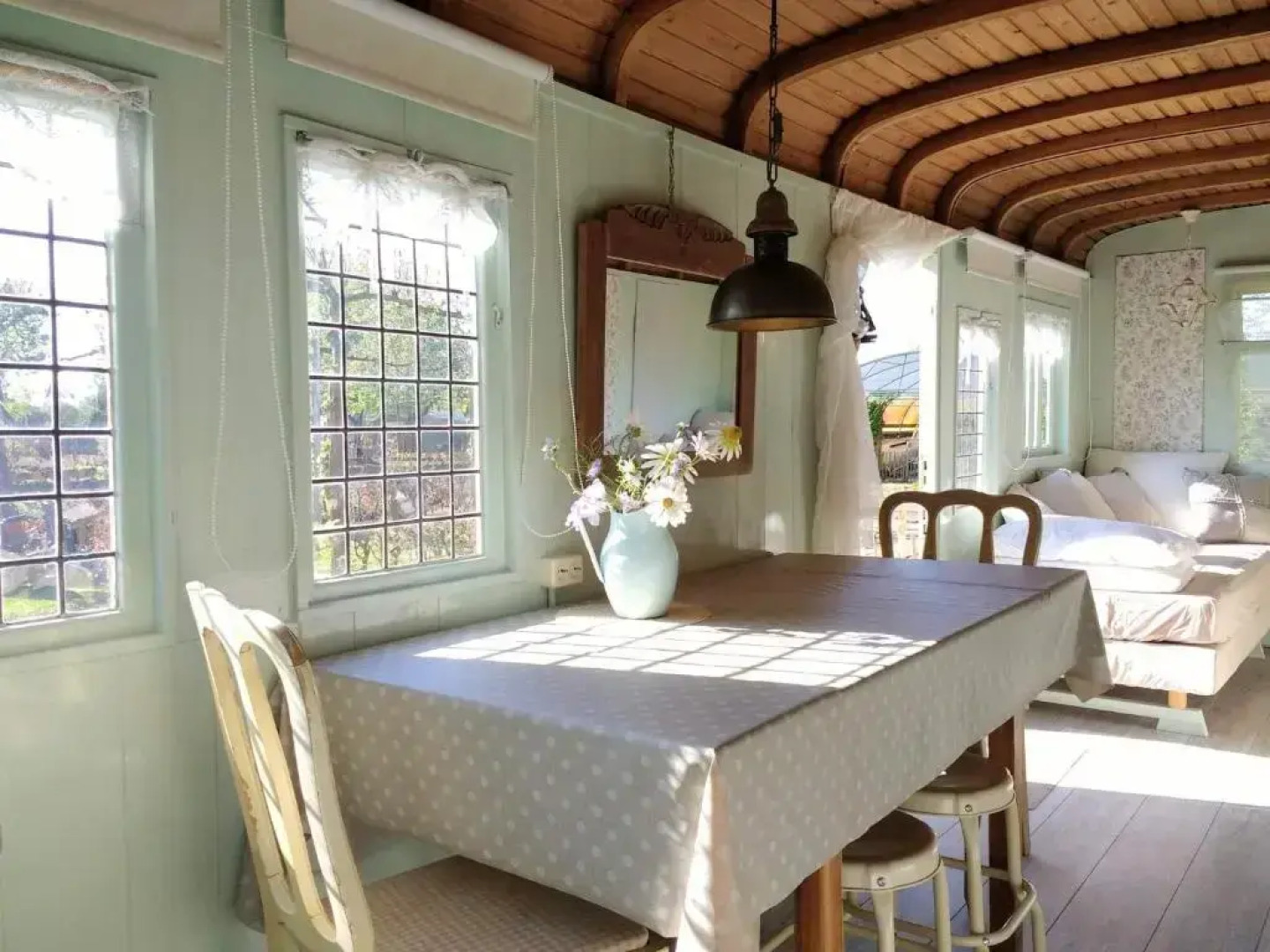 Pipowagen Overnachting Het Houten Huis