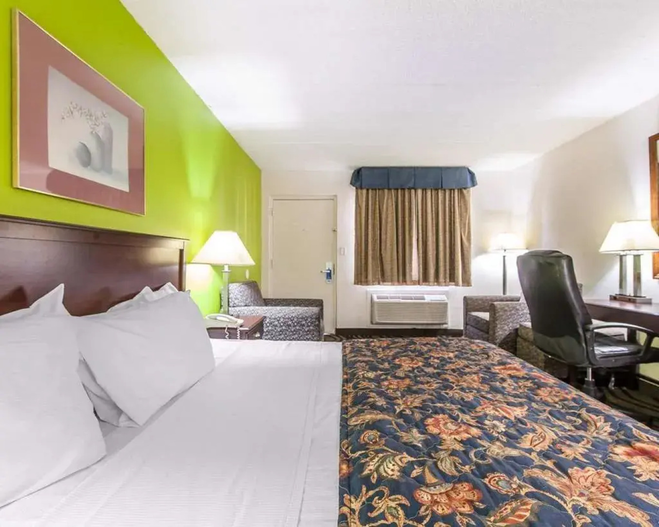 Days Inn By Wyndham Calhoun Ga I-75 And Us-41