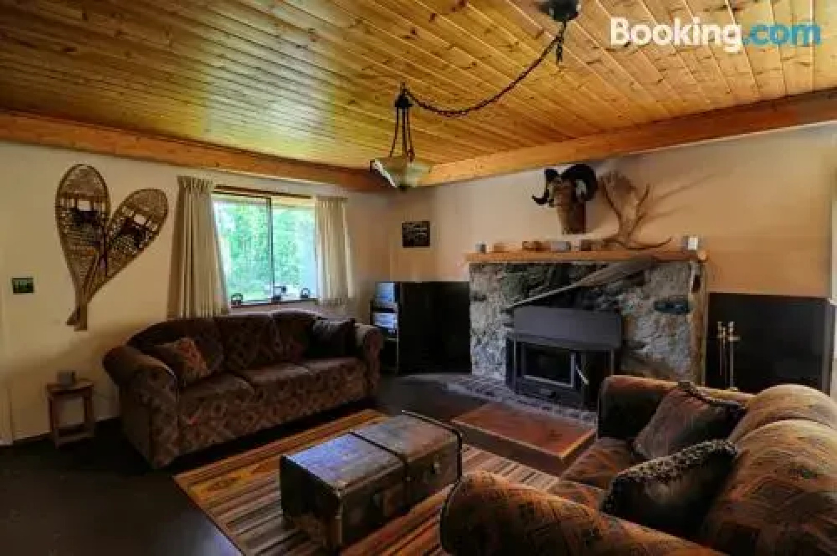 Ruth Lake Lodge Resort