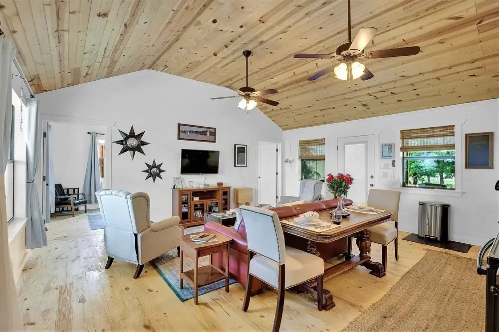 Luxurious Cottage on 3-Acre's in Fred Wine Country