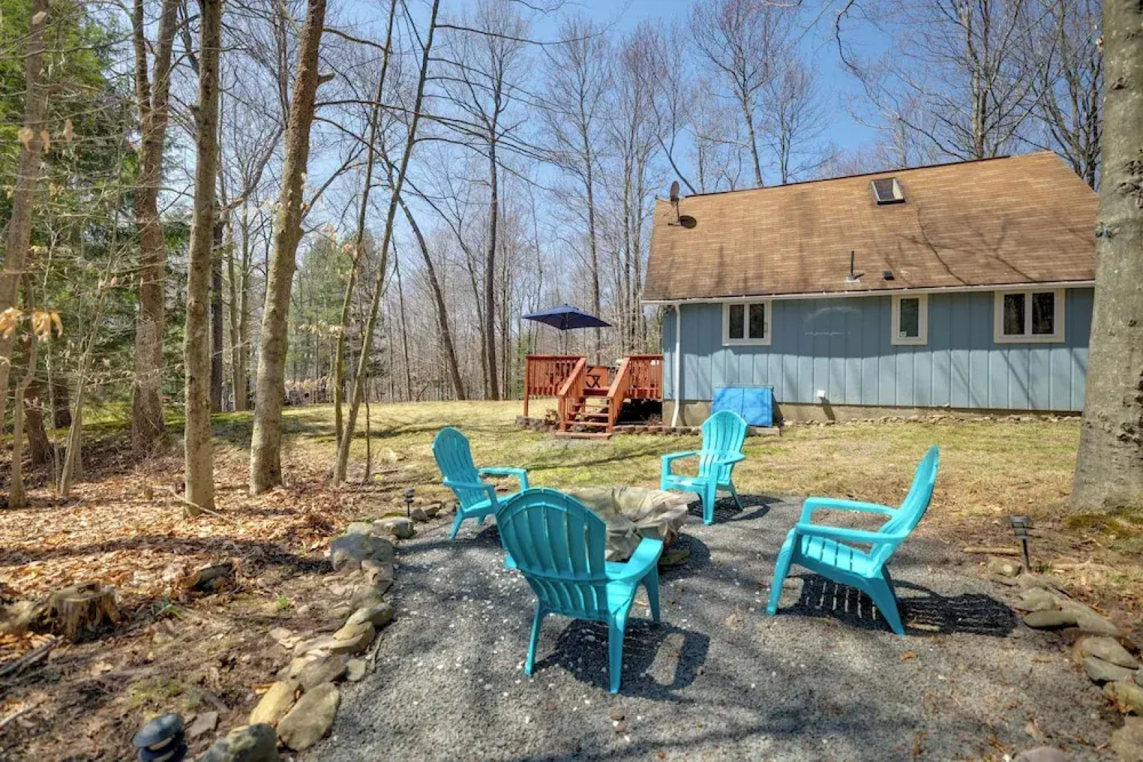 Walk to Beach: Pocono Lake Cabin w/ Pool Access!