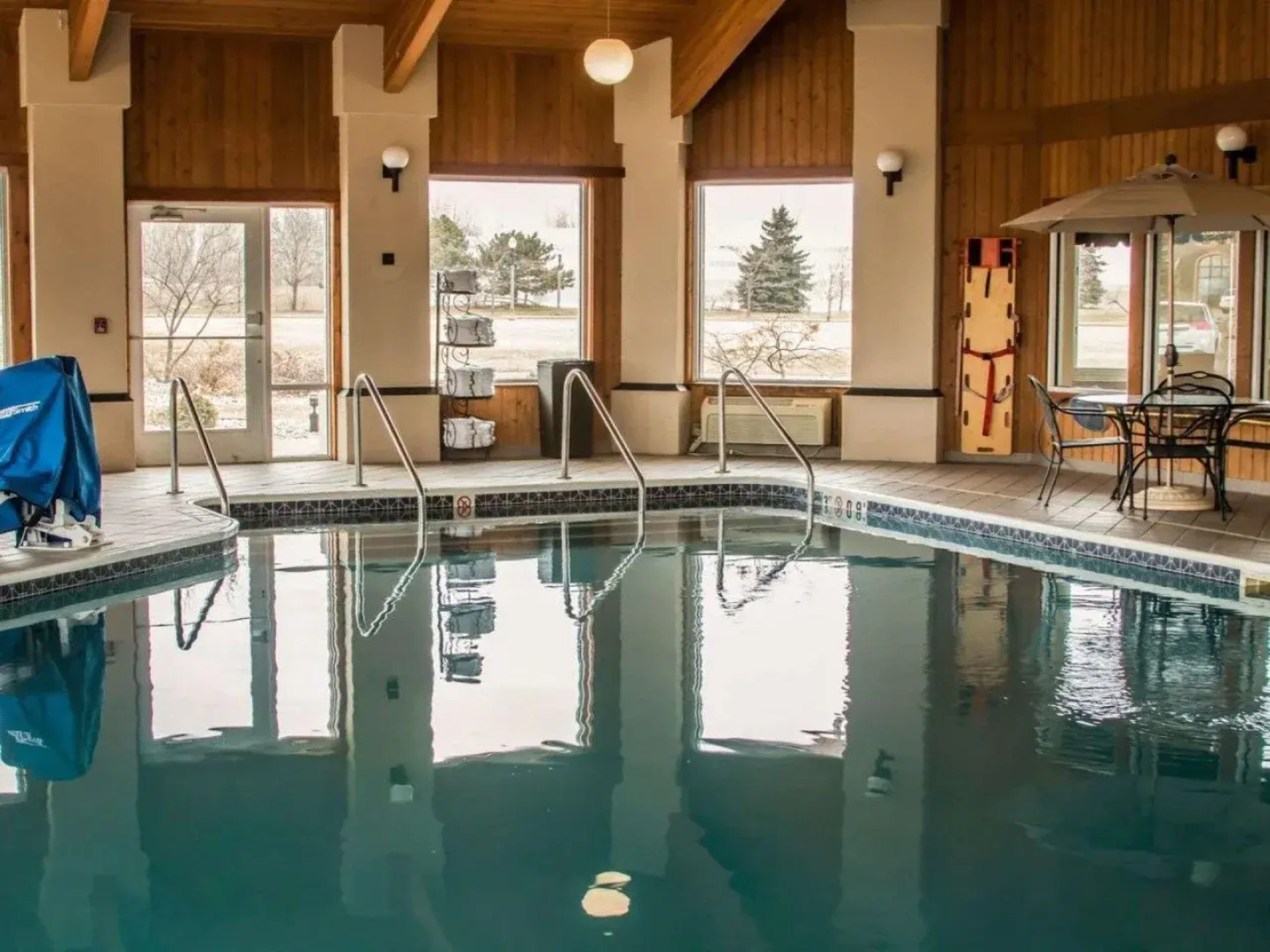 Comfort Inn & Suites Diamondale – Lansing