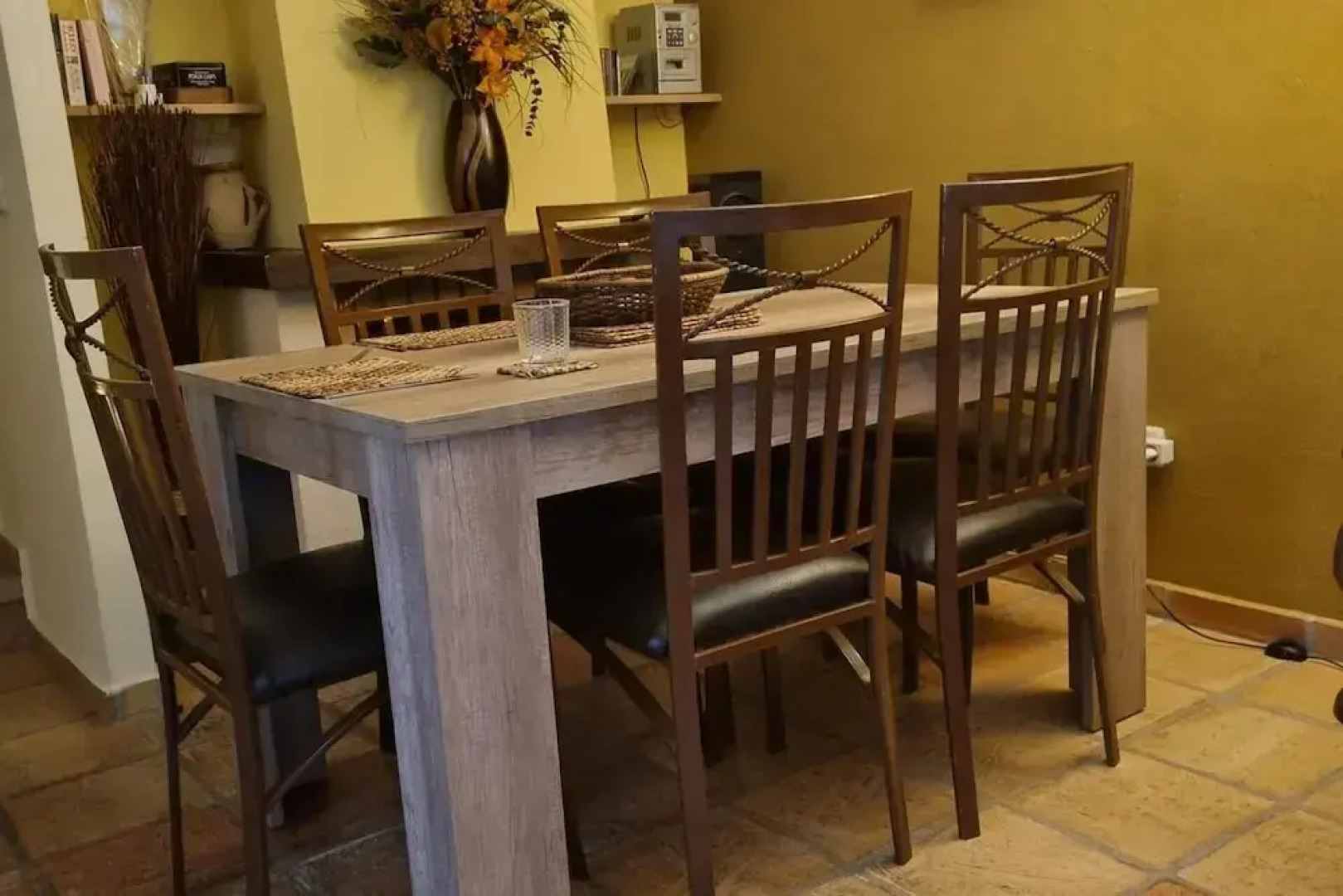 House - Sleeps 6 With Stunning Views