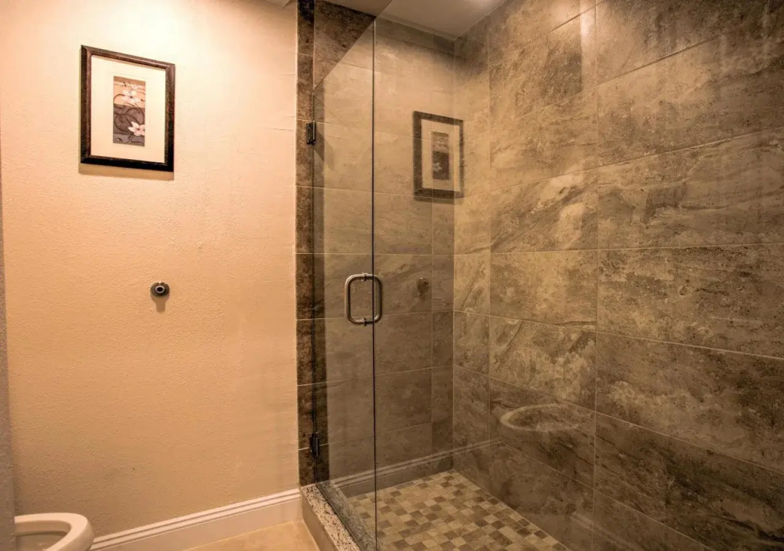 The Palms Hotel & Villas