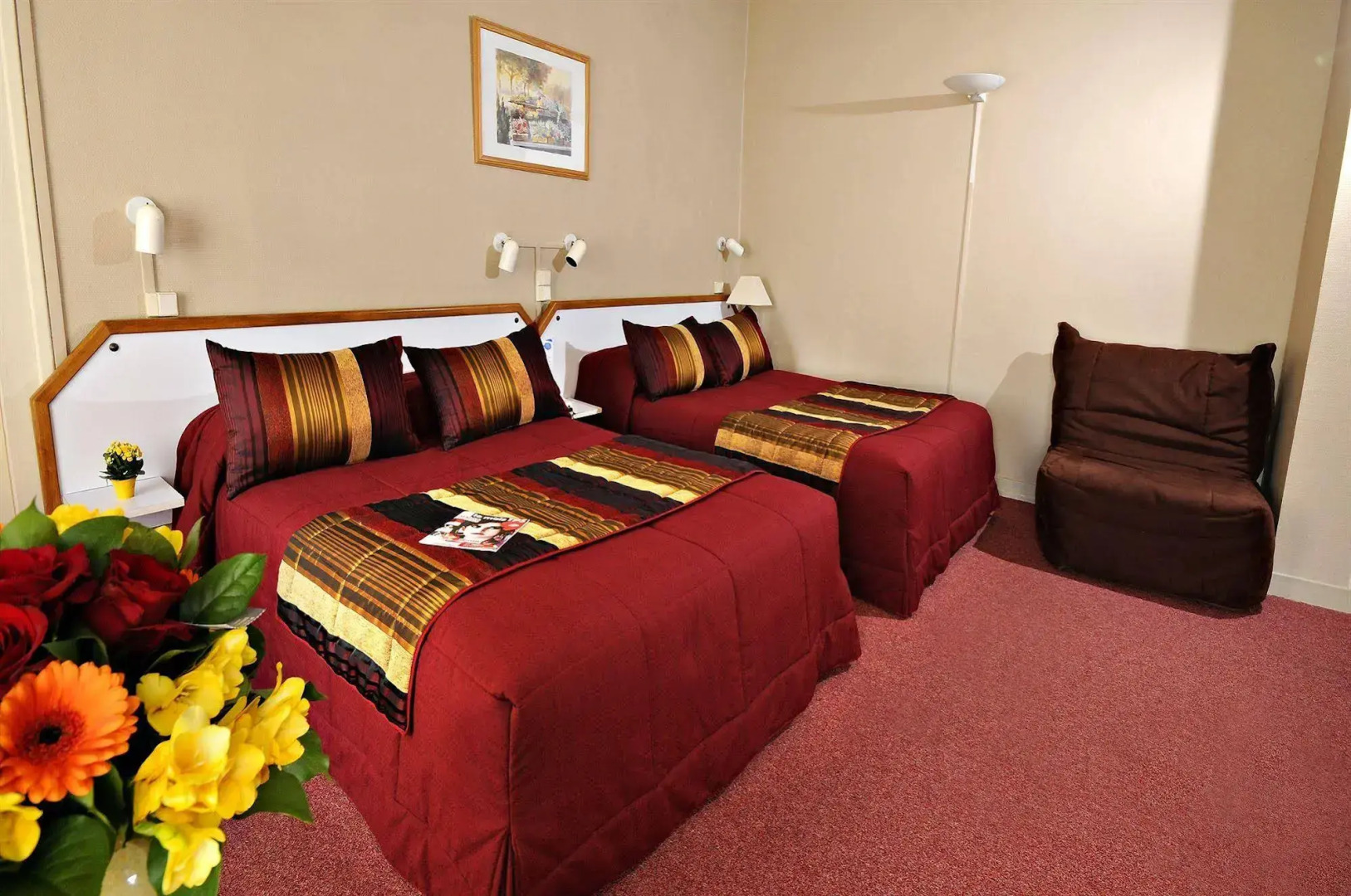 Citôtel le Plat dEtain