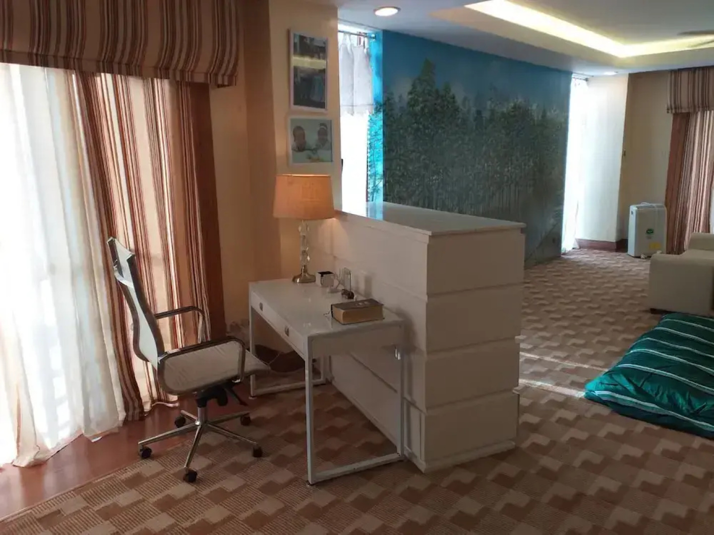 Whitehouse of the Lord of Scents