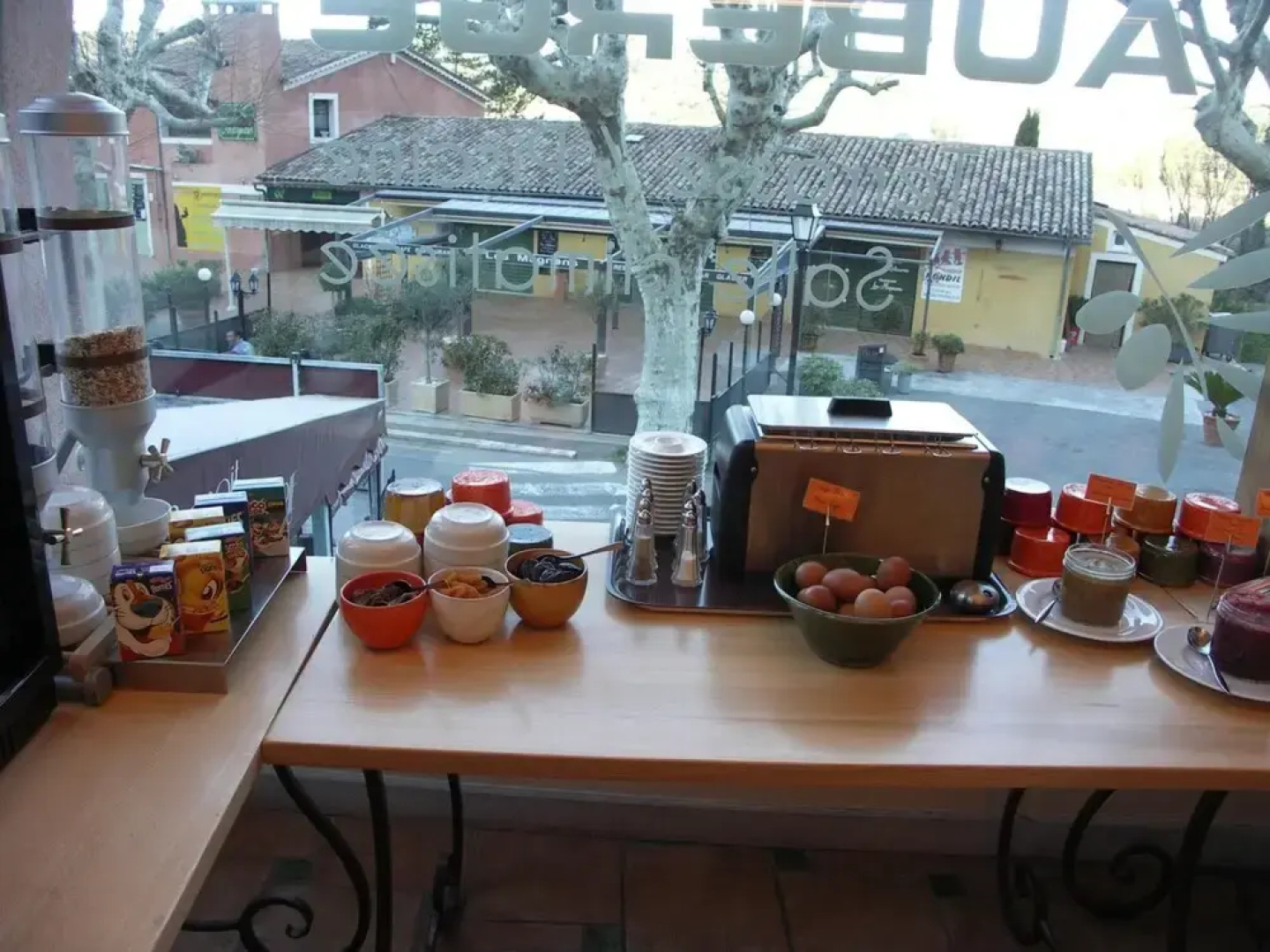 Logis Hôtel La Bonne Auberge