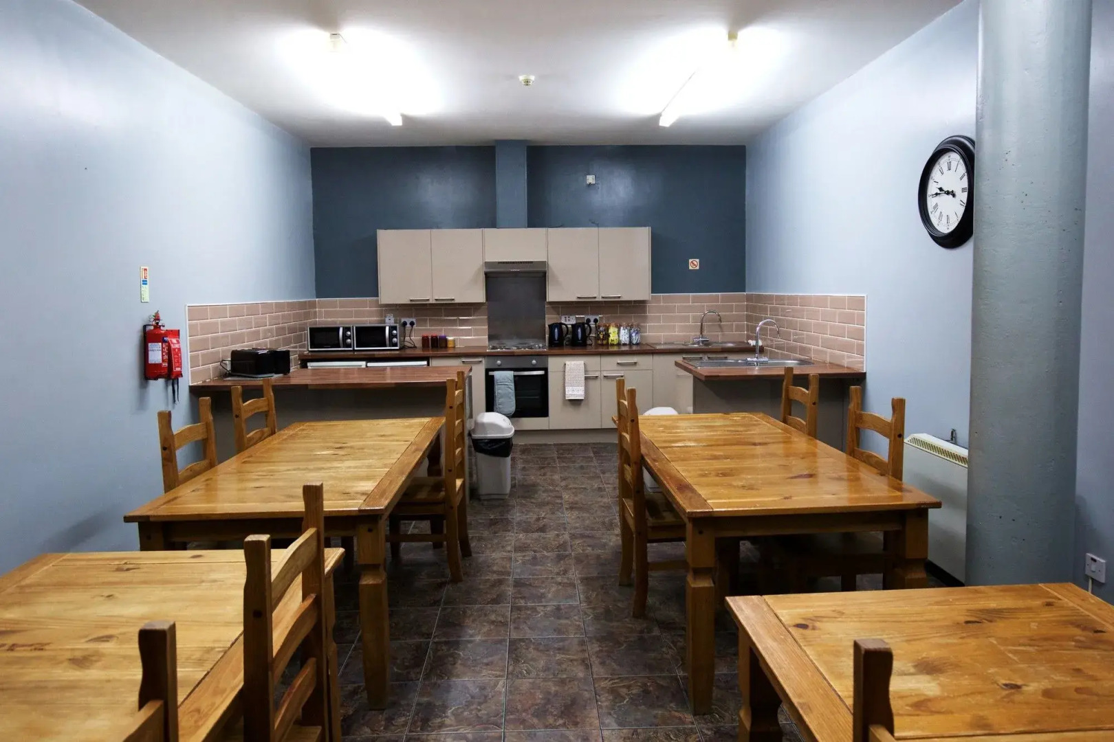 International Inn - Hostel