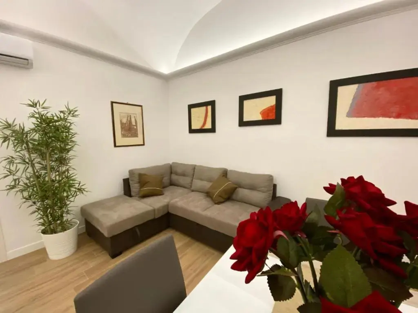 Oplonti s House Apartment Boscomonaco