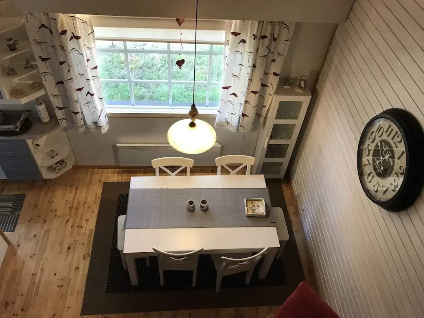 LUMILINNA-Mainiot Majat