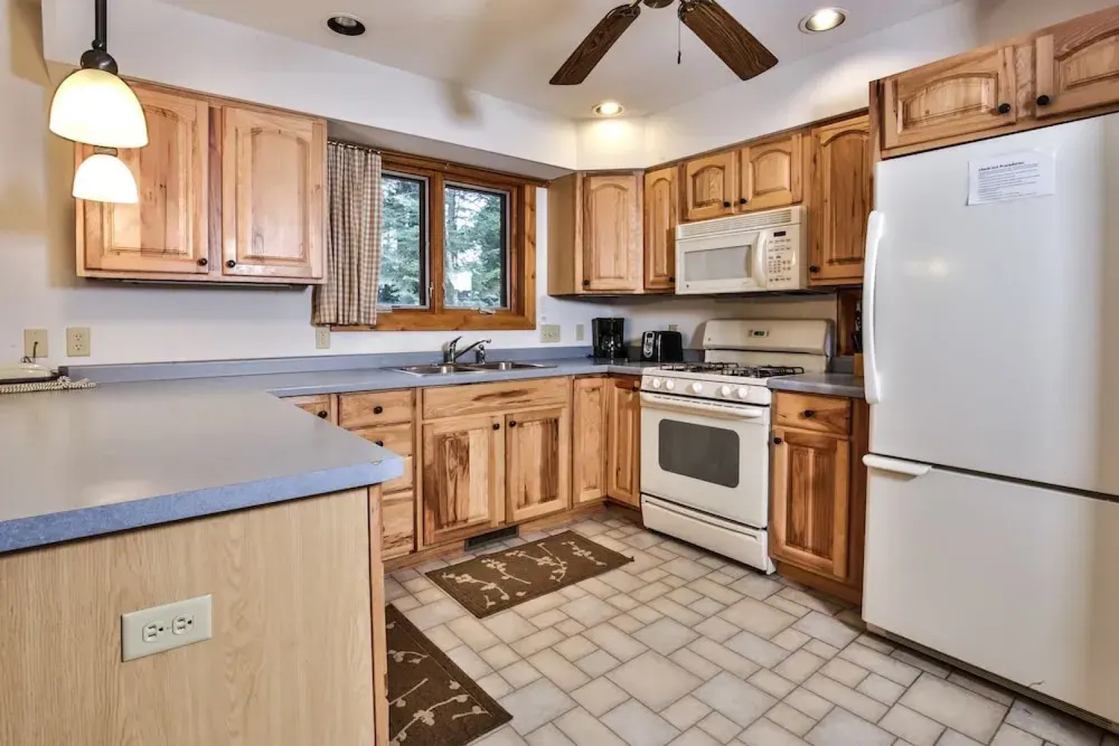 Kentuck Lake Retreat - 3 Br Cottage