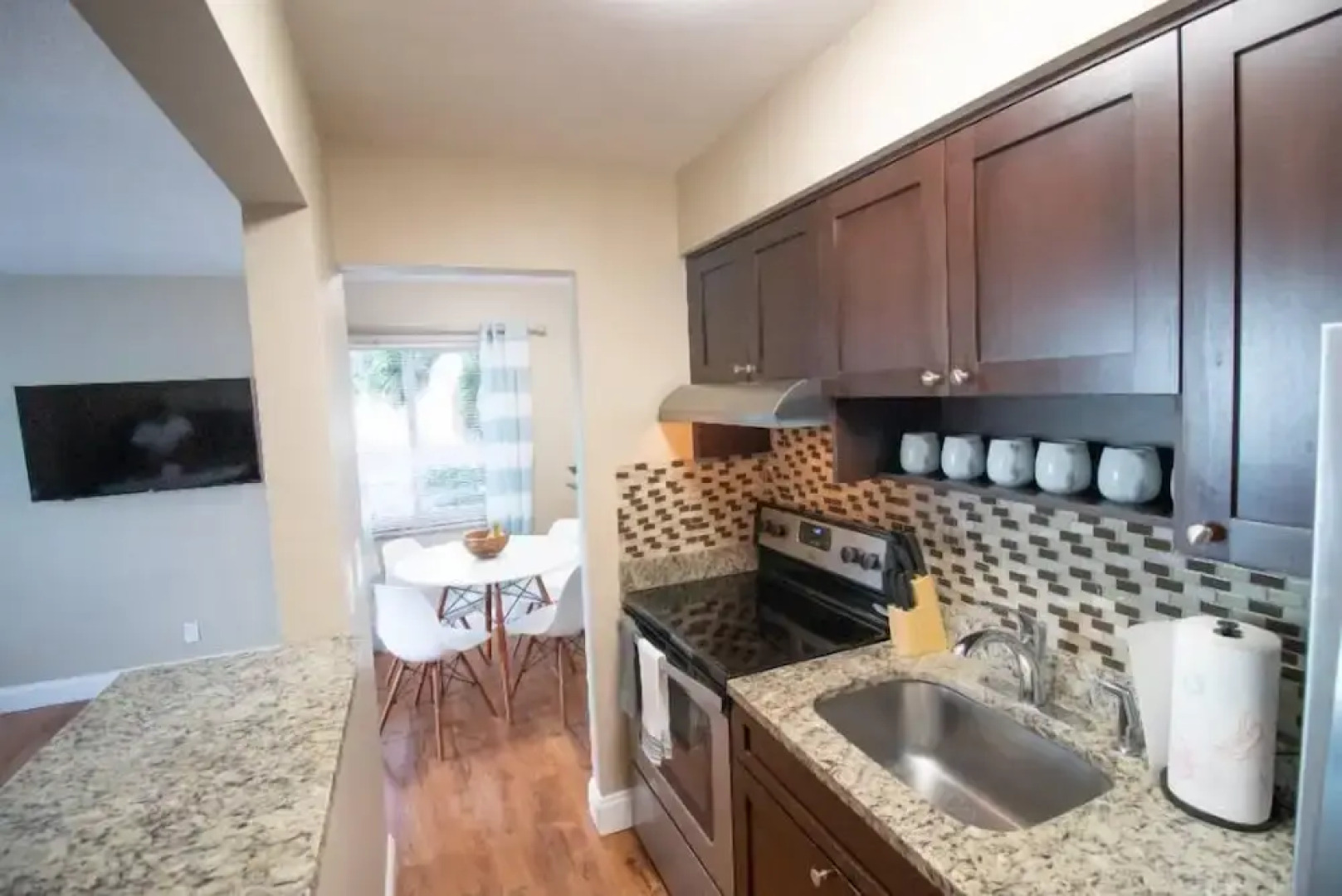 Brief Homes - The Victor 1 Bedroom Apartment #5