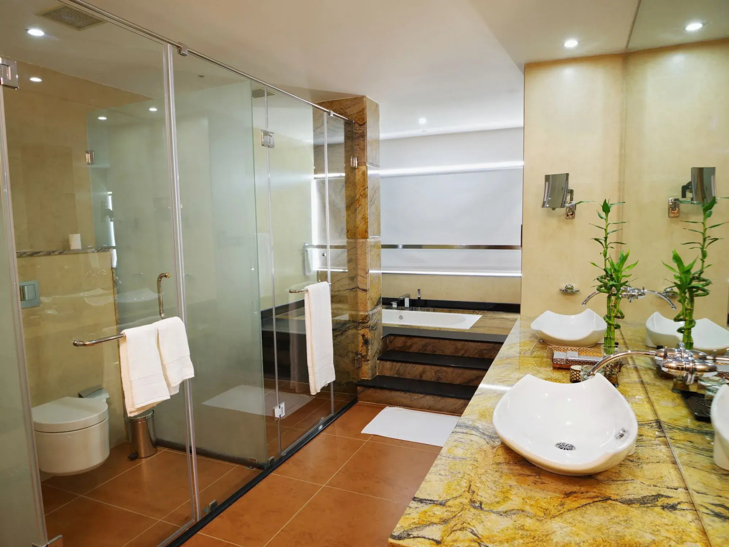 The Panoramic Getaway