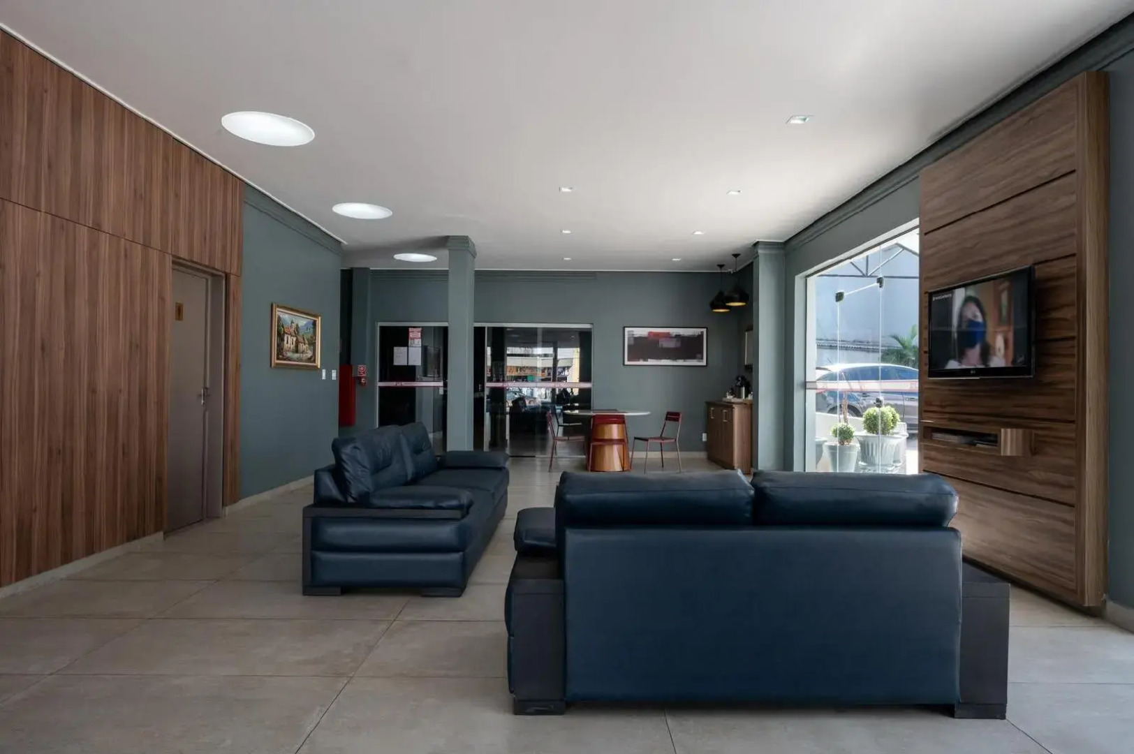 Carlton Express Italian Três Corações