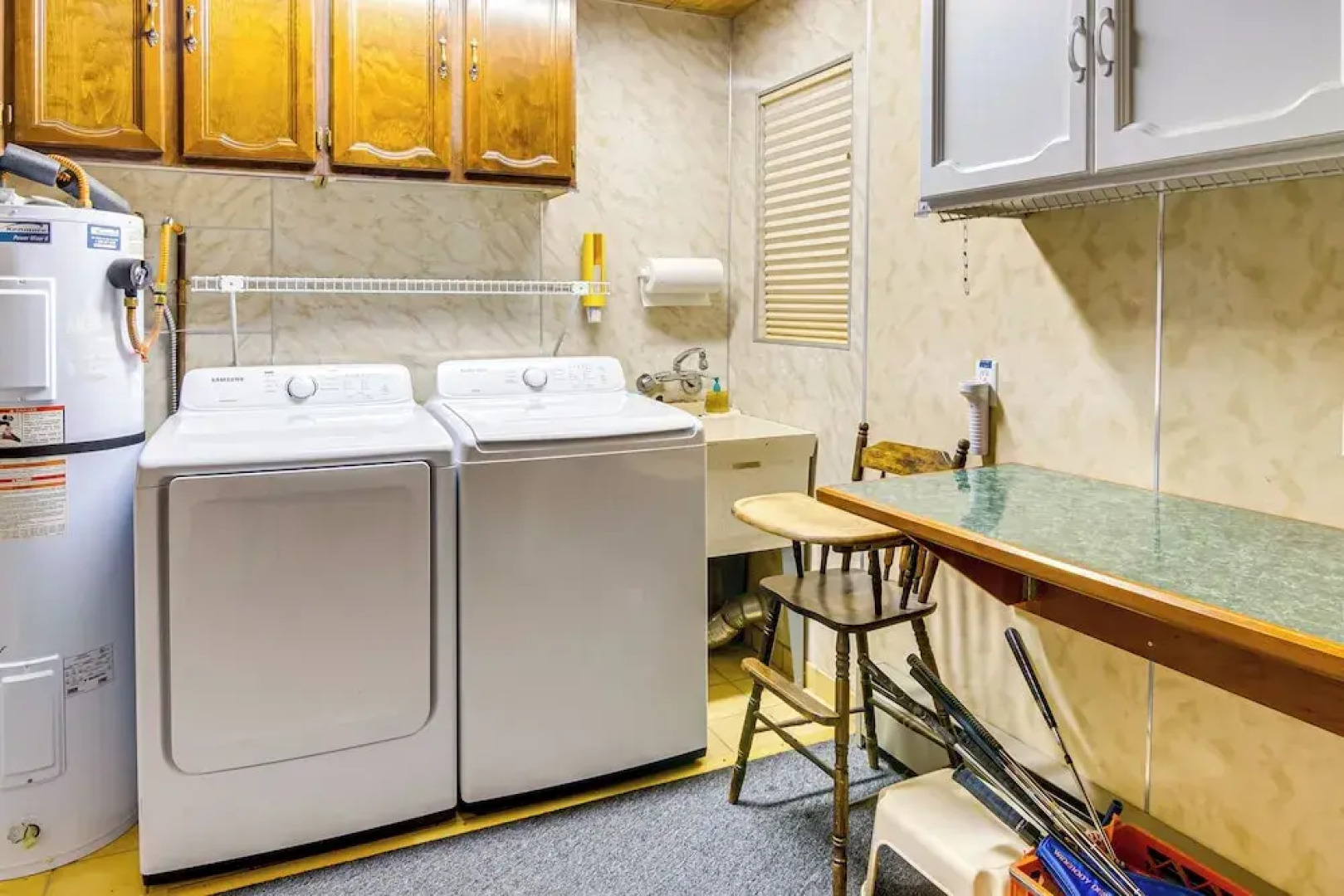 'star House' Unique Home w/ 360 Mountain Views!