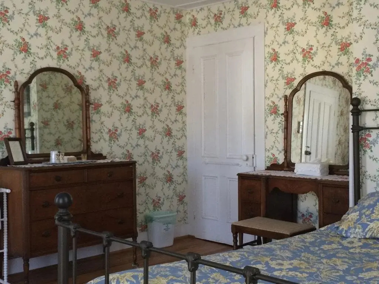 Twin Gables of Woodstock