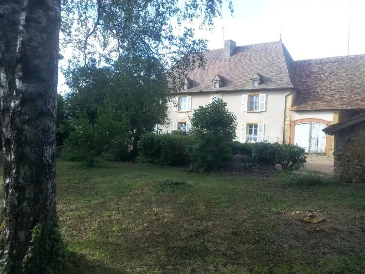 Propriete Familiale Merle Proche Paray Le Monial