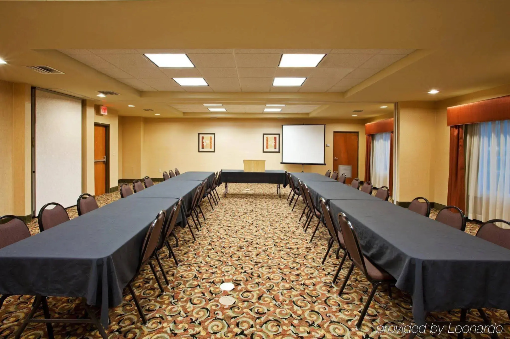 Holiday Inn Express & Suites Pembroke Pines-Sheridan St by IHG