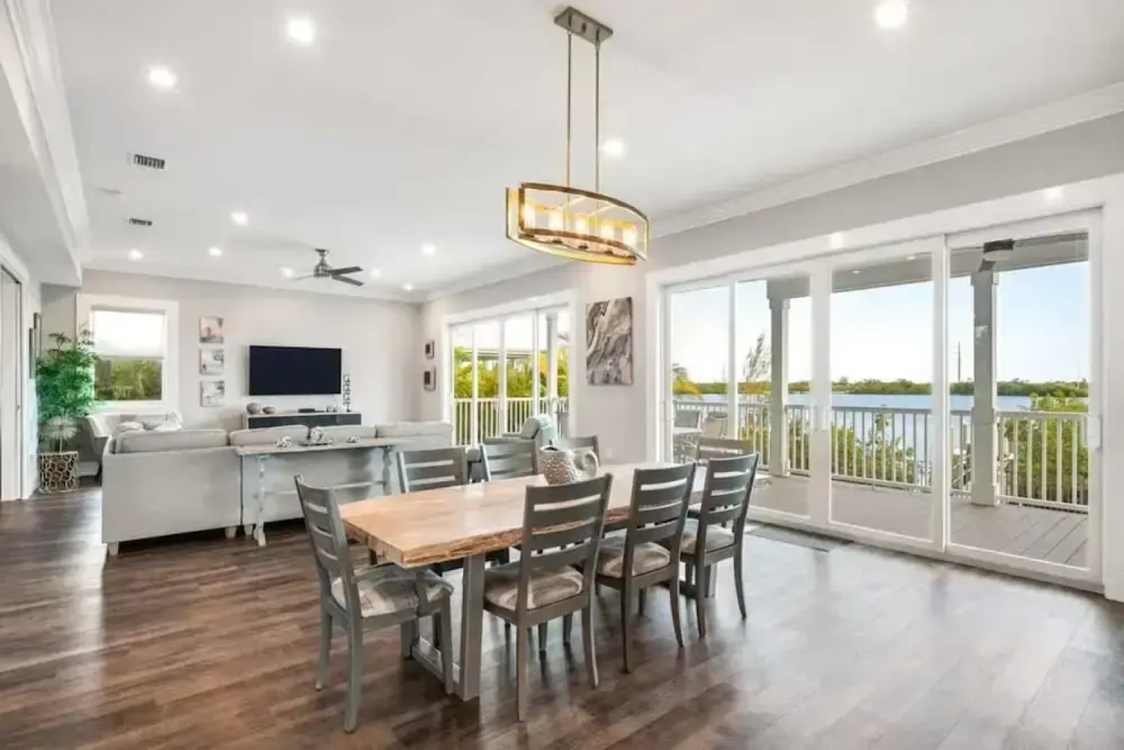 Evershore House Pool Parking Dock