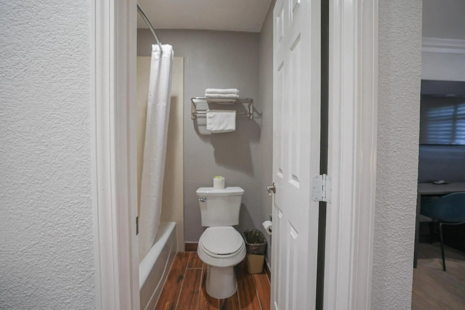 Motel 6 Tustin, CA – Orange County