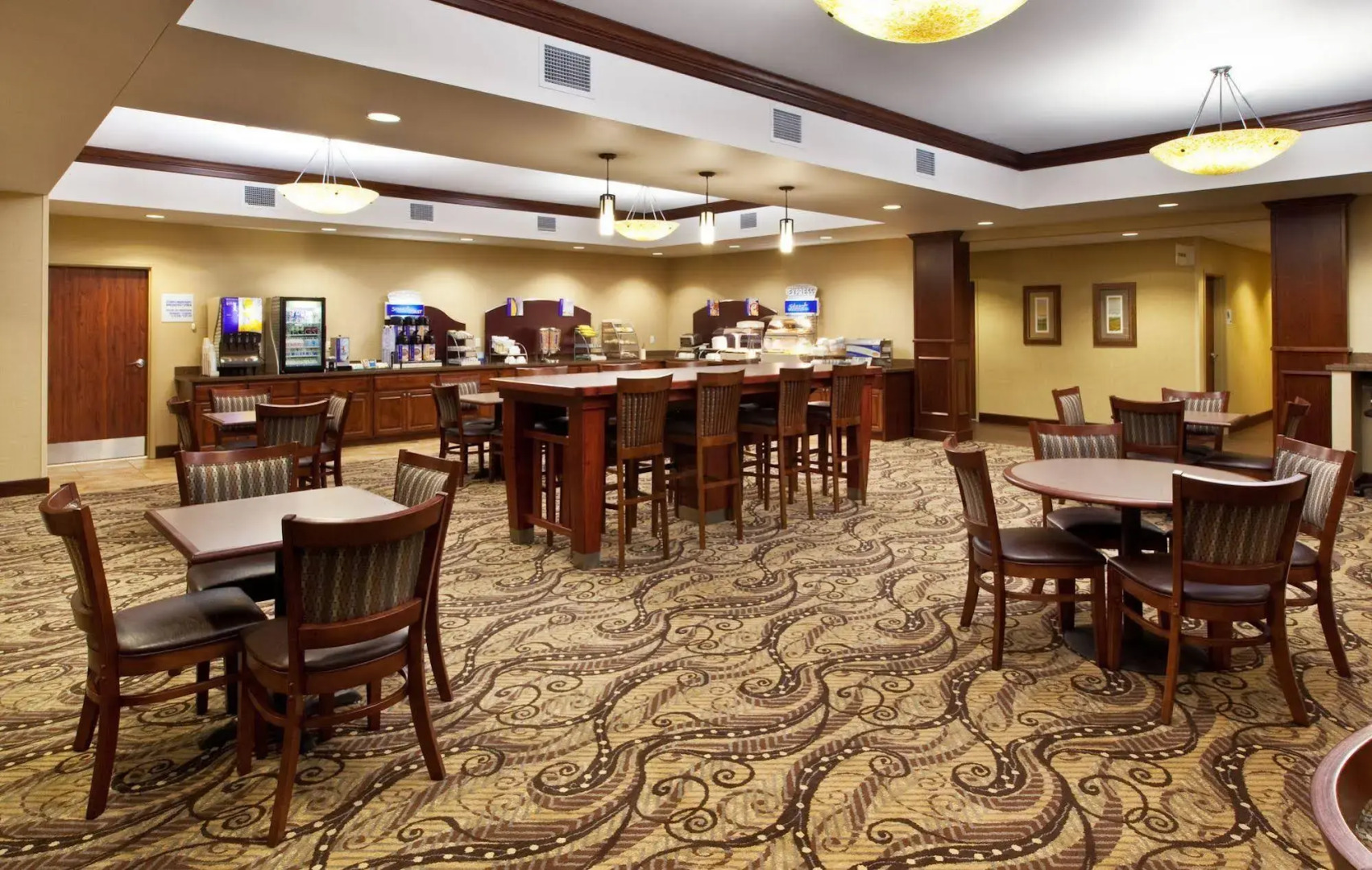 Holiday Inn Express and Suites Sioux Falls SW by IHG