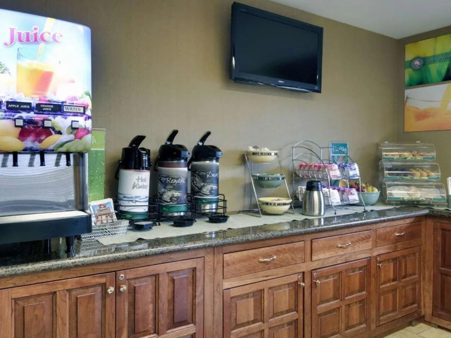 Quality Inn Russellville I-40