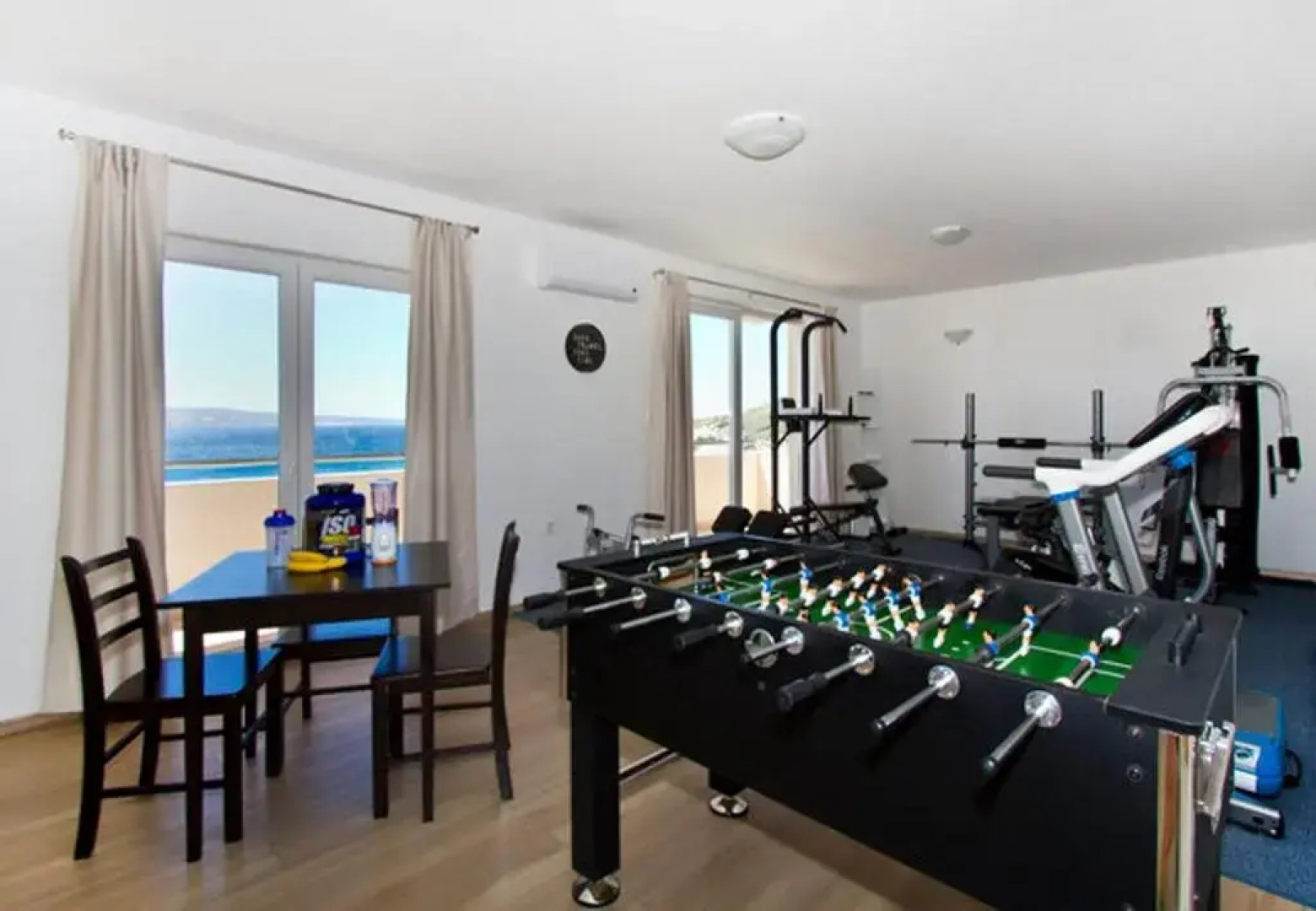 Miho - With Pool - H