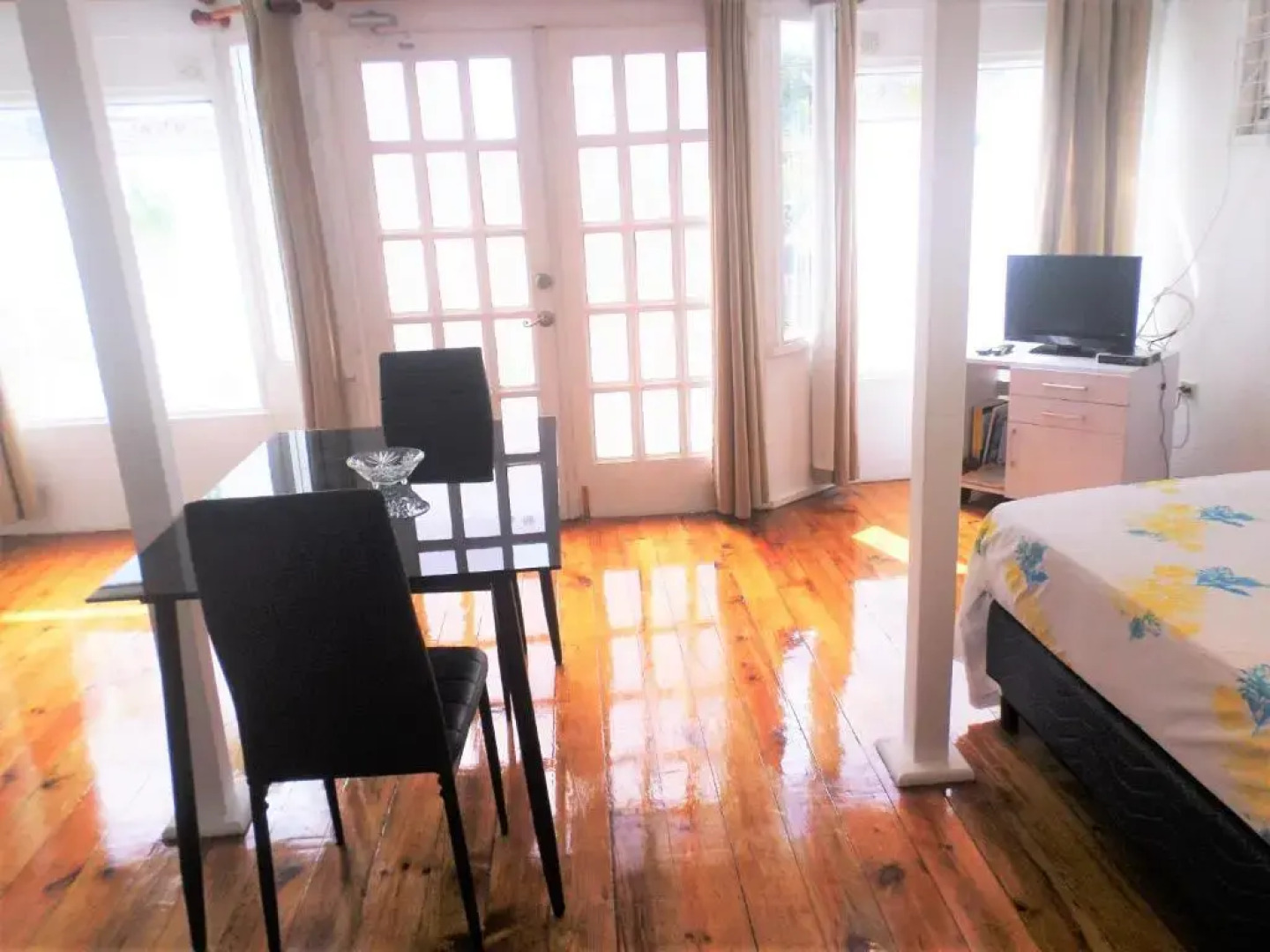 Annabelle's Apartments