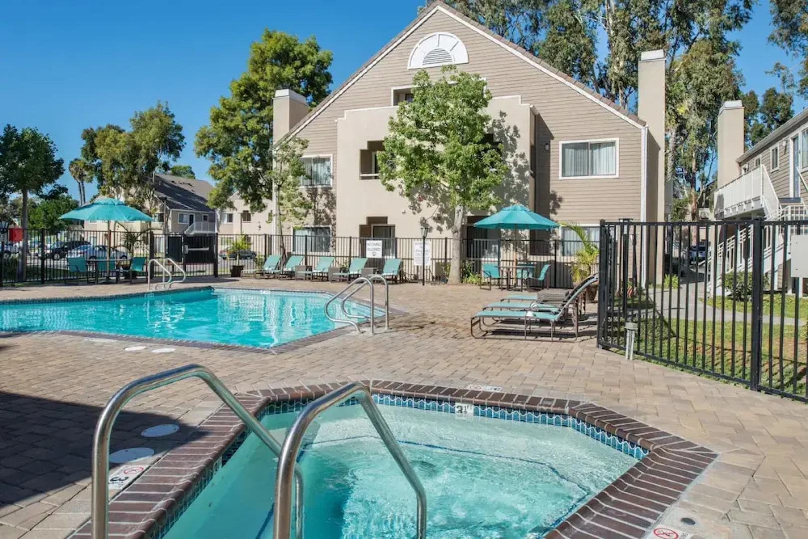 Staybridge Suites Oxnard - River Ridge