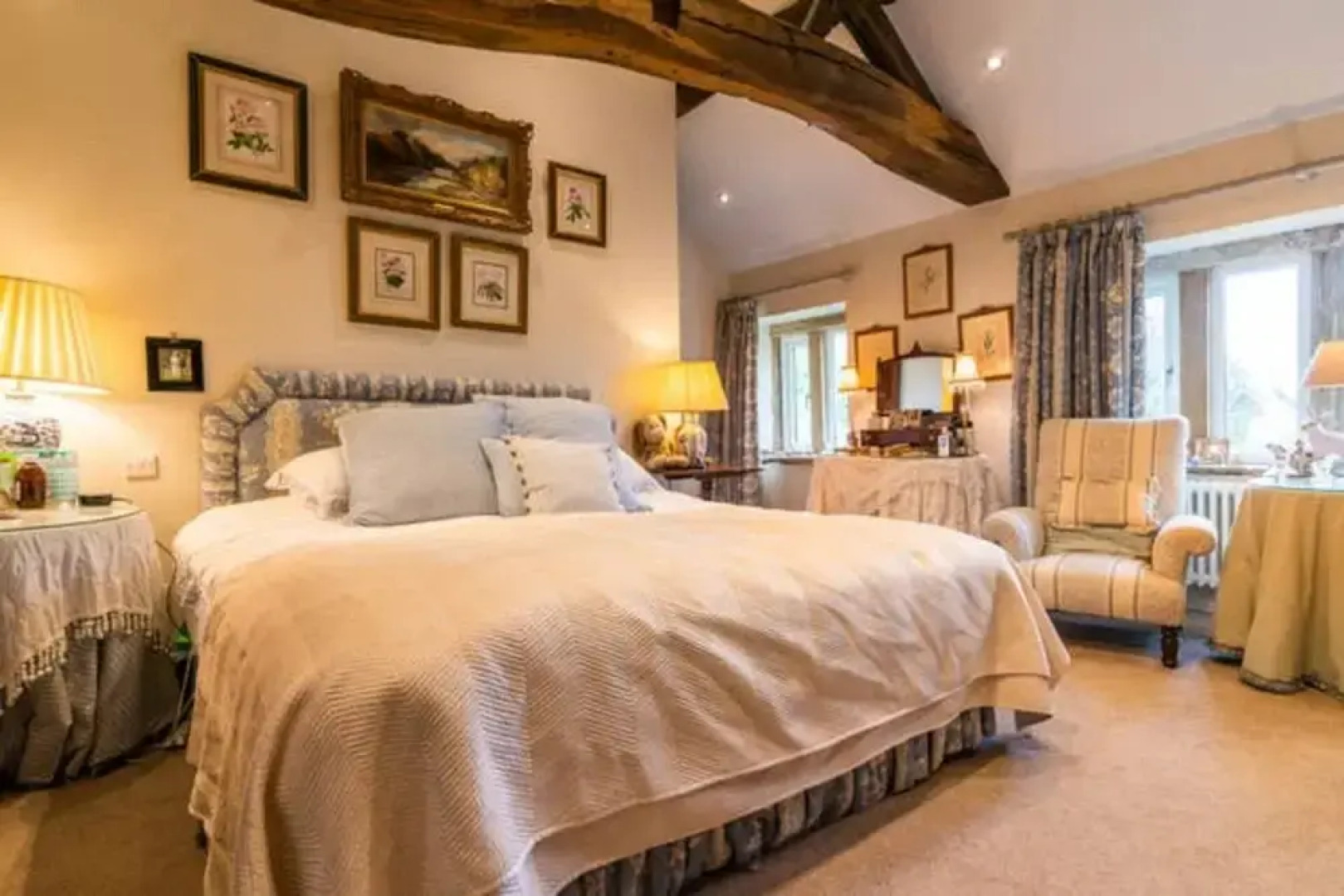 Charming 3-bed House in Halifax w/ Private Garden