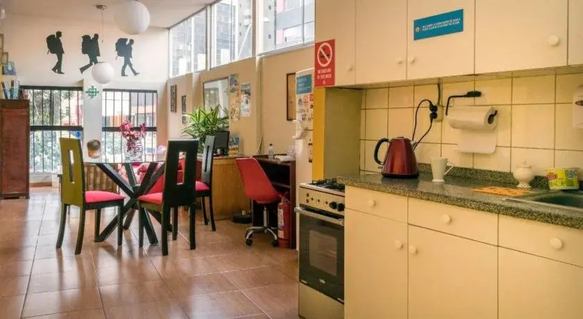 Flying Dog Backpackers Hostel