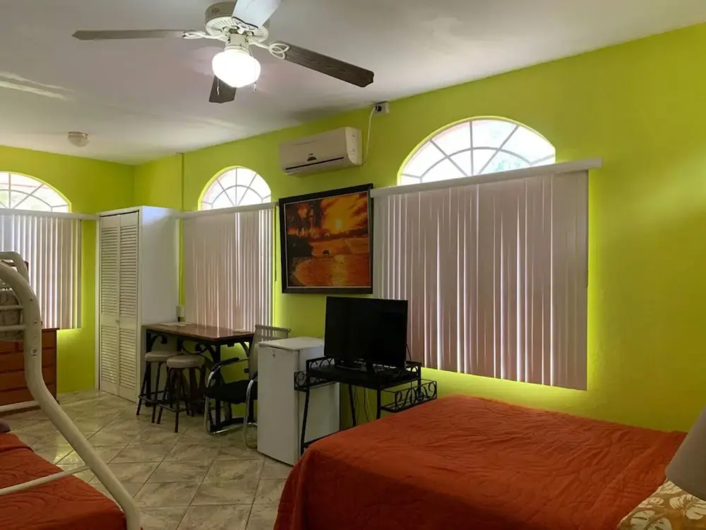 Carolyn's View Guest House