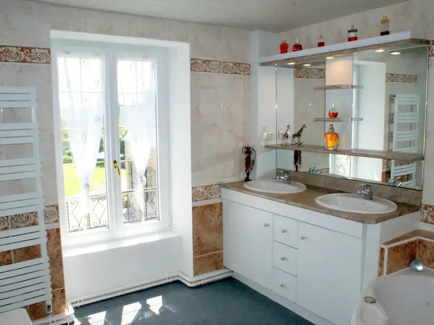 Holiday Home in Plouarzel Near Sandy Cove